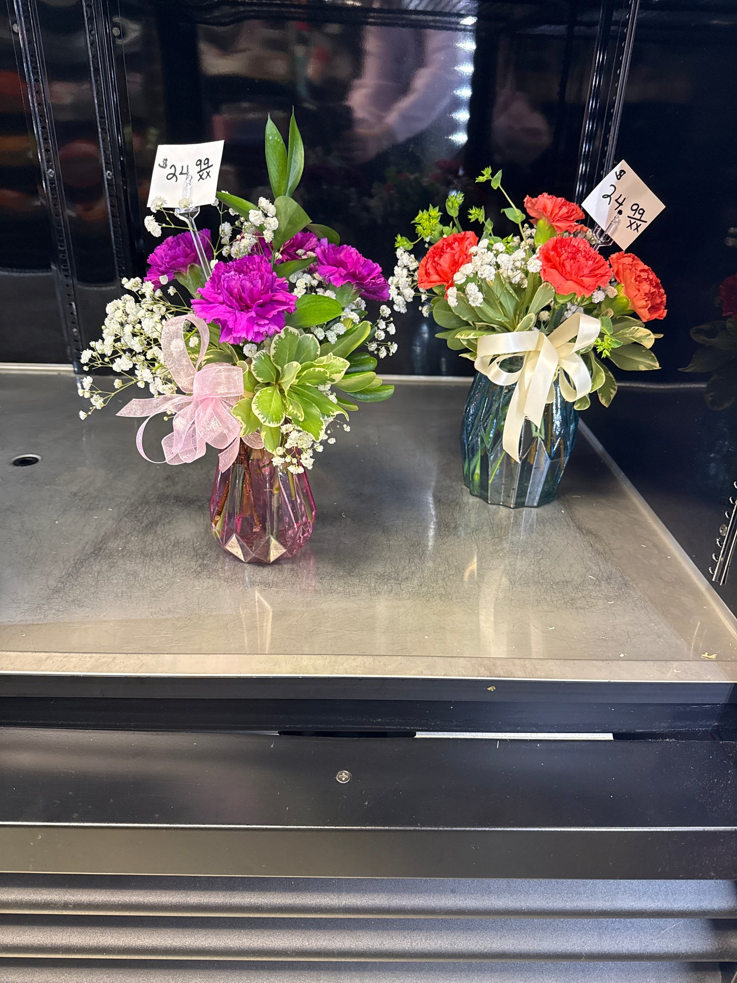 Fresh Floral- 4-Carnations w/ Babies Beath