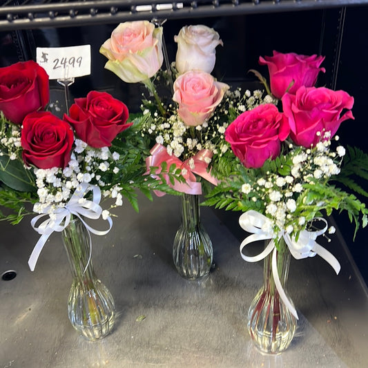 Fresh Floral Vase-3 Roses w/ Babies Breath-$24.99