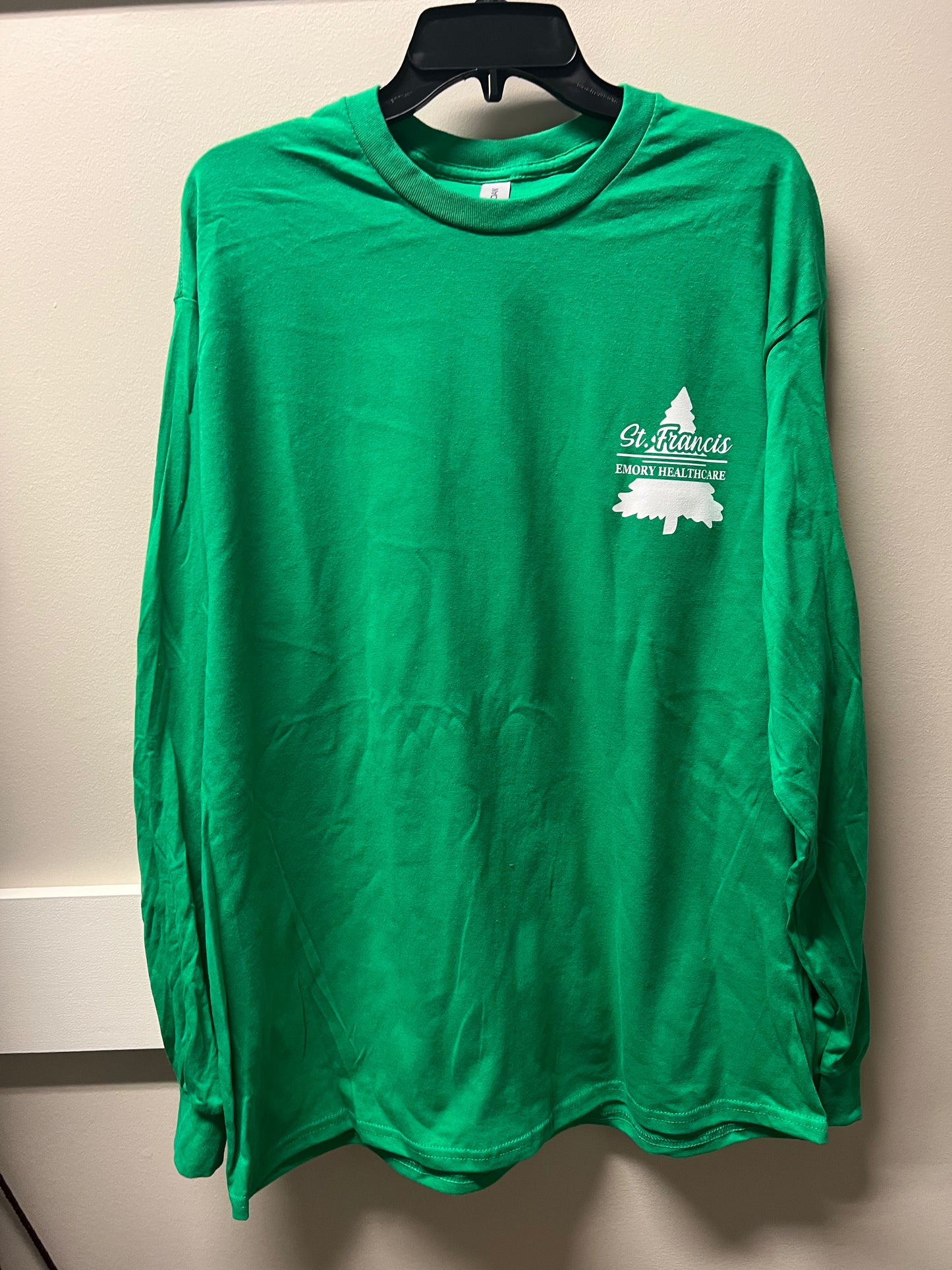 Logo Apparel Medium Long Sleeve Green Christmas Shirt